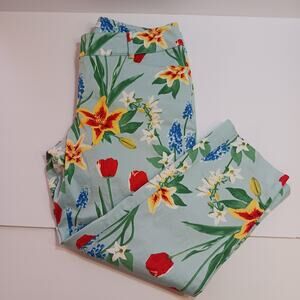 NY & Co Capri Pants 6 Light Green Floral Mid Rise Straight Leg